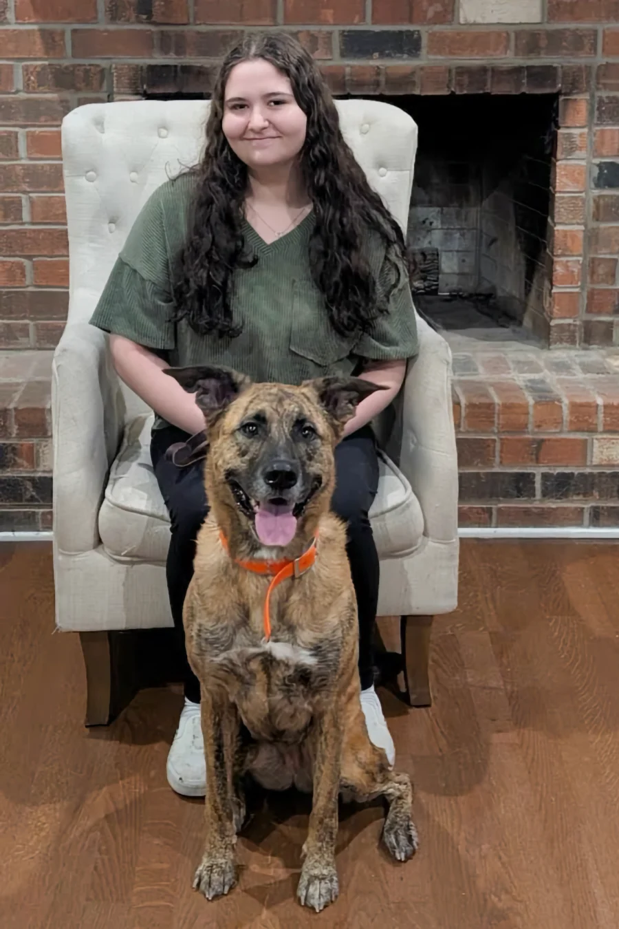 Brooke Mills, Groomer